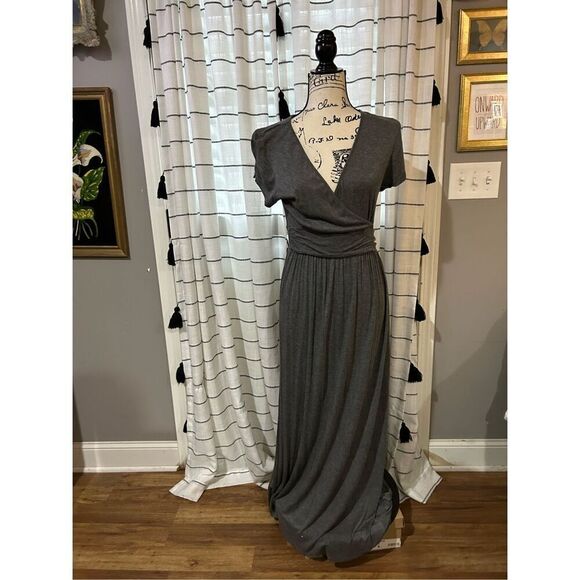 Grey V Neck Short Sleeve Maxi Dress With Pockets Size Large - Picture 1 of 5